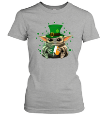 Baby Yoda Hug St Patrick's Day Women's T-Shirt - nikotee