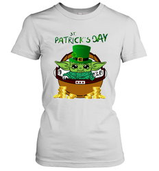 Baby Yoda The Mandalorian Happy St Patrick's Day Women's T-Shirt - nikotee