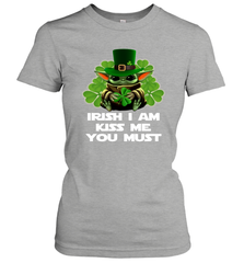 Leprechaun Baby Yoda Hug Shamrock Irish I am kiss me Women's T-Shirt - nikotee